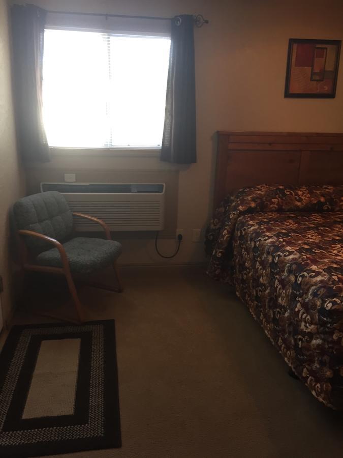 Harrison Inn Duchesne Екстер'єр фото